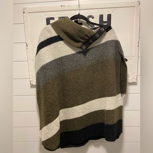 Wool Poncho - size Small